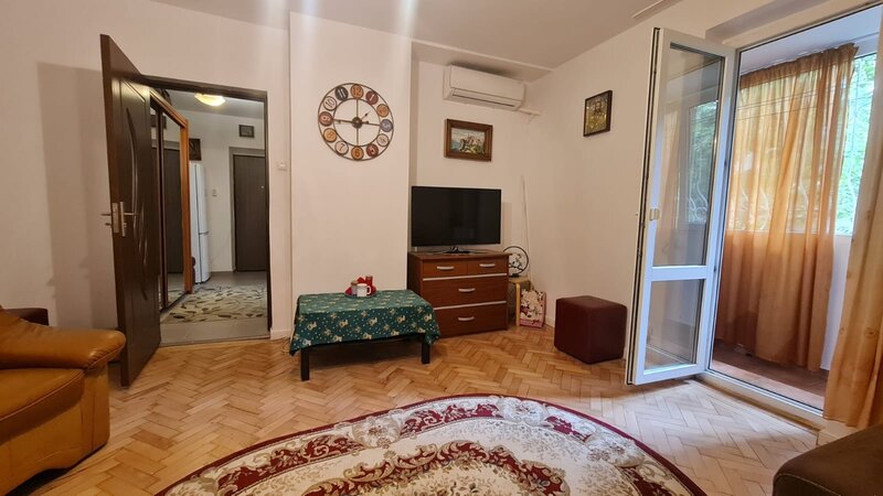 Drumul Taberei, Plaza Romania,